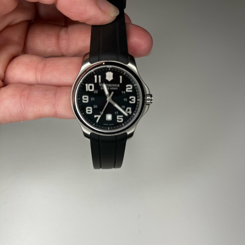 Victorinox swiss‎ army women’s watch